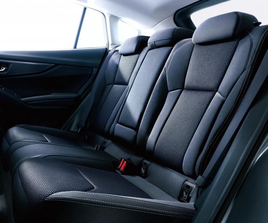 Интерьер Subaru Impreza Sport 2019 года  (JP) (фото 13 из 43)